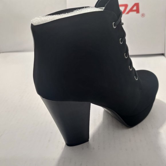 AHENDA High Platform Heel Ankle Bootie Black - Picture 1 of 6